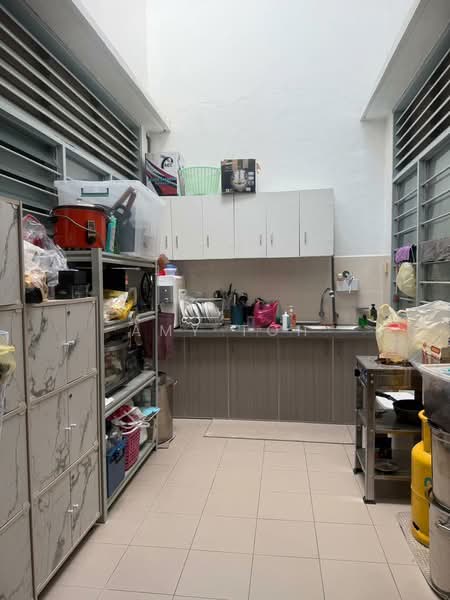 1-storey Terraced House for Rent in Taman Lip Sin (Sungai Dua) - Amy Toh - Kitchen - PropertyGuru.com.my