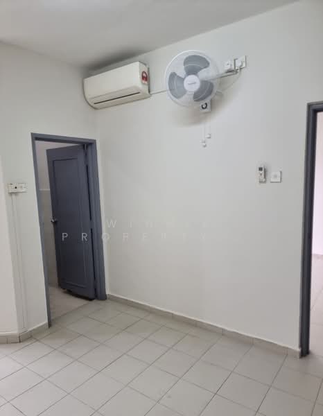 Service Residence for Sale at Lake View Suites - Winnie Property Johor - Interior - PropertyGuru.com.my