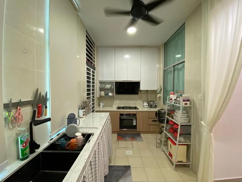 2-storey Terraced House for Sale in Kajang (Selangor) - Imran Ismadi - Kitchen - PropertyGuru.com.my