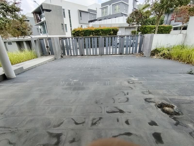 Rumah Banglo untuk Dijual di Bandar Sungai Long (Selangor) - May Chan - Exterior - PropertyGuru.com.my