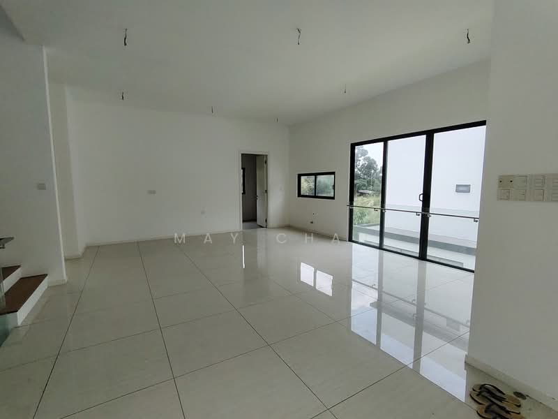 Rumah Banglo untuk Dijual di Bandar Sungai Long (Selangor) - May Chan - Living Room - PropertyGuru.com.my