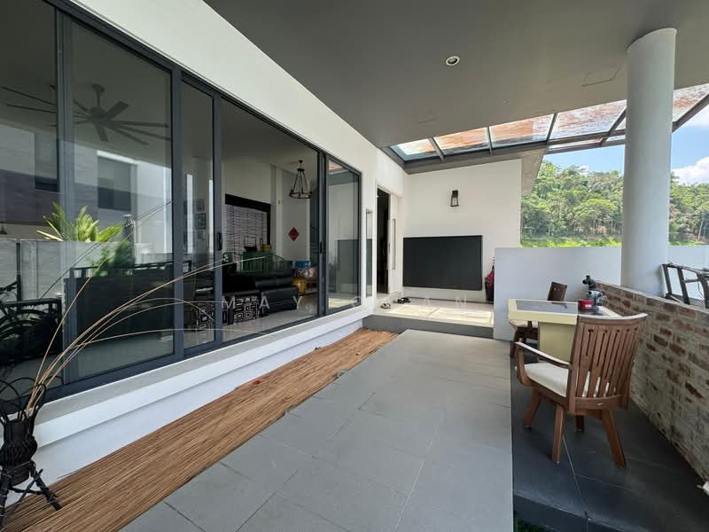 Rumah Banglo untuk Dijual di Bandar Sungai Long (Selangor) - May Chan - Living Room - PropertyGuru.com.my