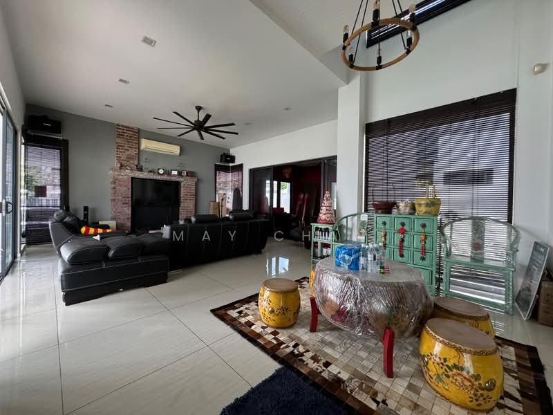 Rumah Banglo untuk Dijual di Bandar Sungai Long (Selangor) - May Chan - Living Room - PropertyGuru.com.my