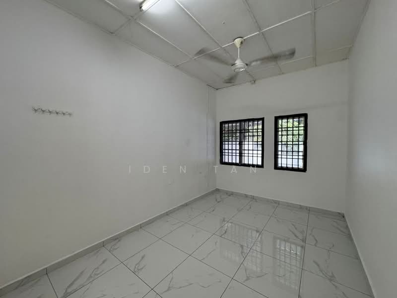 1-storey Terraced House for Sale in Bukit Indah (Iskandar Puteri (Nusajaya)) - Iden Tan - Interior - PropertyGuru.com.my