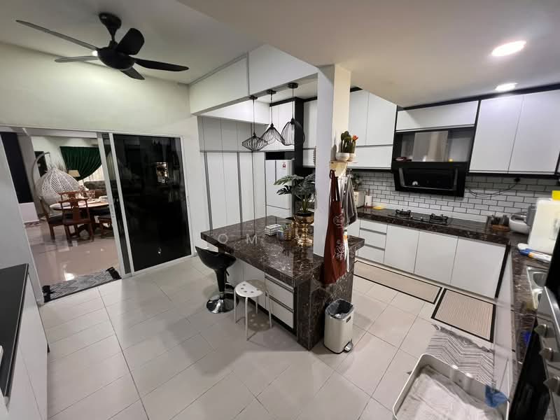 2-storey Terraced House for Sale in Taman Desa Mas (Rawang) - Tom Yip - Kitchen - PropertyGuru.com.my