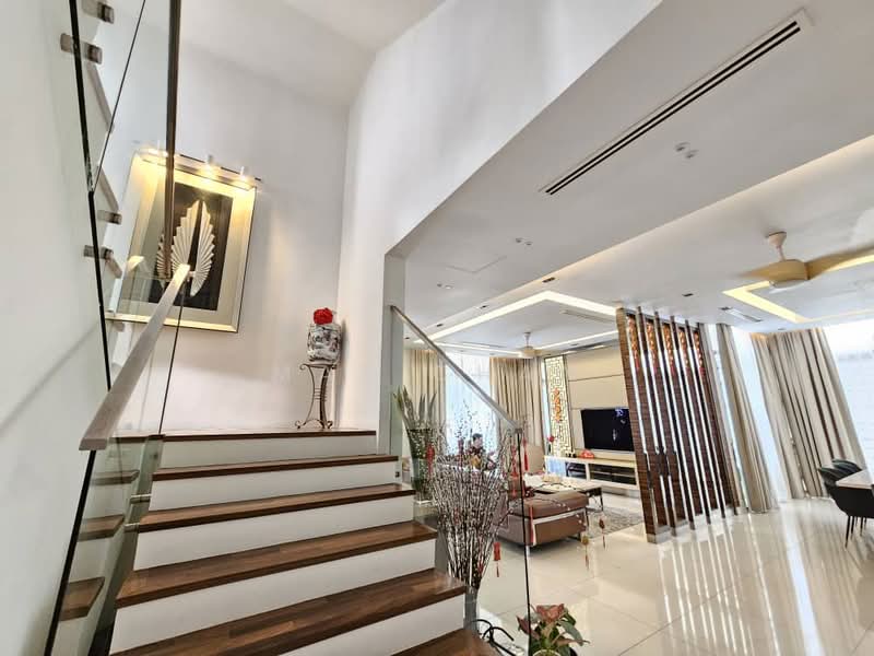 Rumah Banglo untuk Dijual di Bandar Sungai Long (Selangor) - May Chan - Living Room - PropertyGuru.com.my