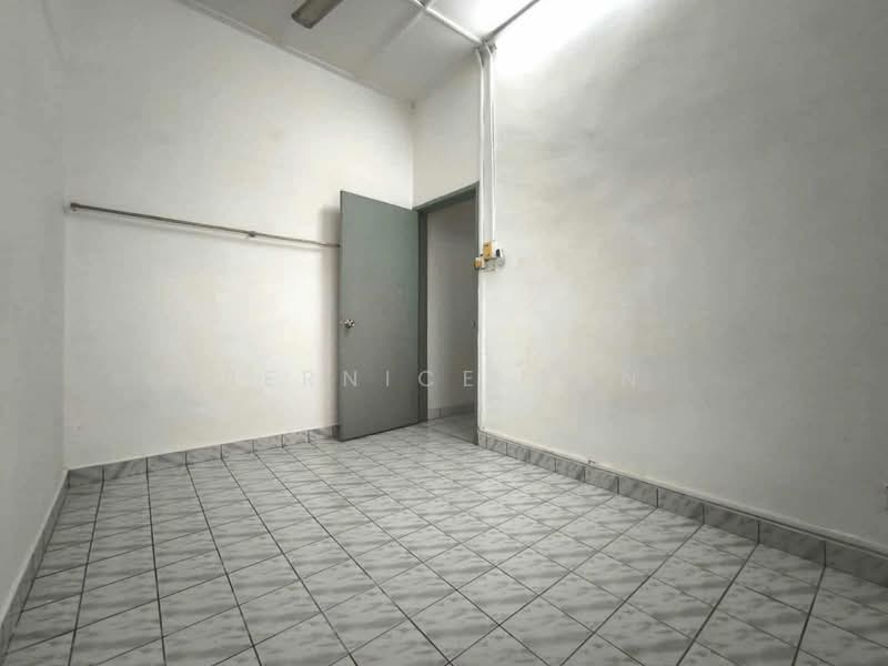 Rumah Teres 1 Tingkat untuk Dijual di Taman Rinting (Masai) - Bernice Gan - PropertyGuru.com.my