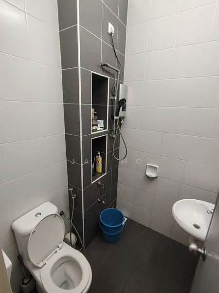 2-storey Terraced House for Sale in Setia Eco Gardens (Gelang Patah) - Jay Ho - Bathroom - PropertyGuru.com.my