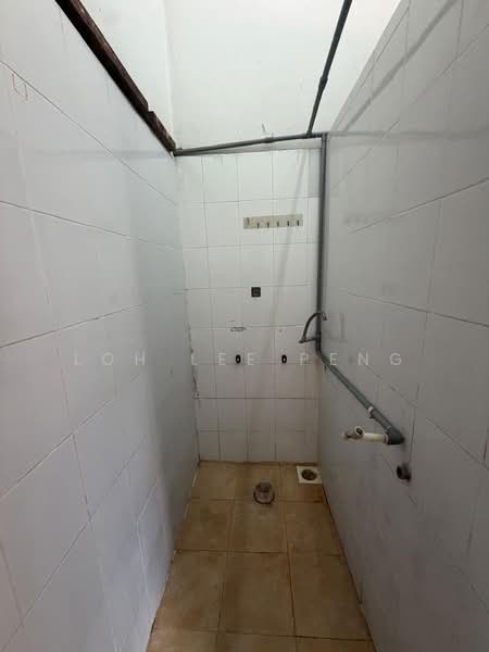 Kedai / Pejabat untuk Disewa di Taman Tampoi Utama (Johor Bahru) - Cora Loh - PropertyGuru.com.my