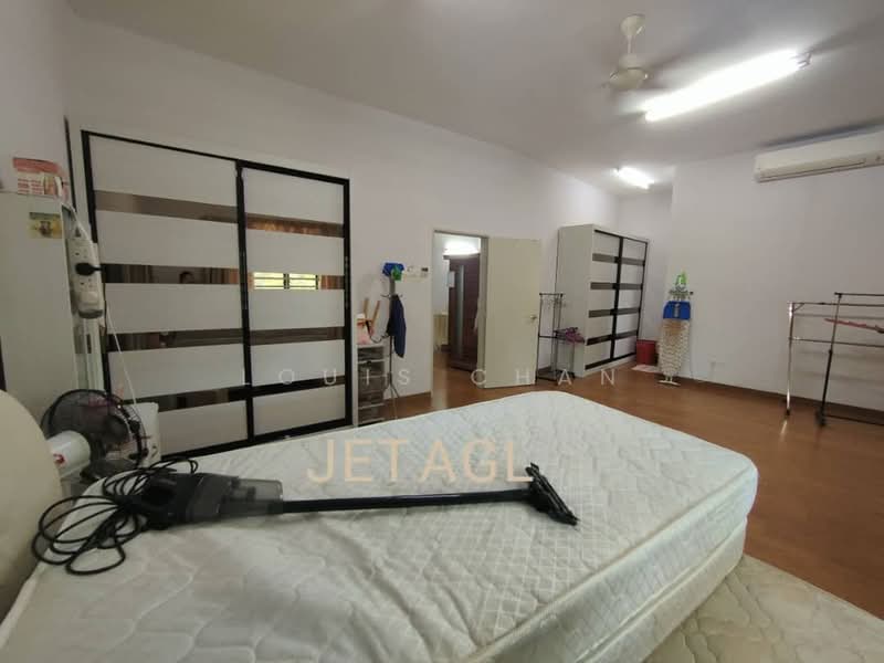 Rumah Teres 2 Tingkat untuk Dijual di Kota Bayuemas (Klang) - Louis Chan - Bedroom - PropertyGuru.com.my