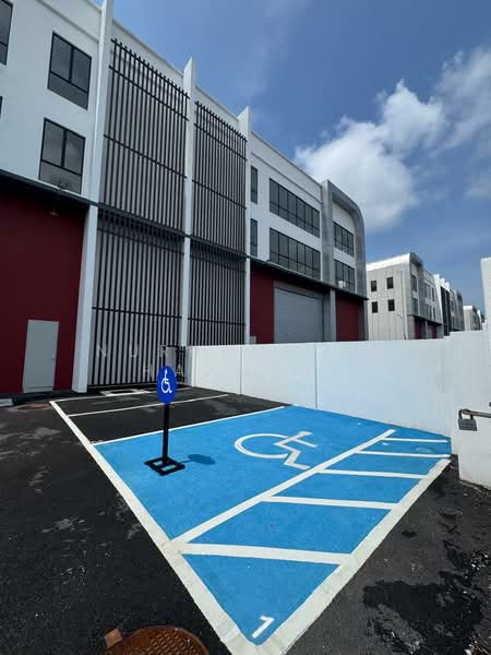 Factory for Rent in Banting (Selangor) - NURHAMIZAH HAZWANI - Exterior - PropertyGuru.com.my