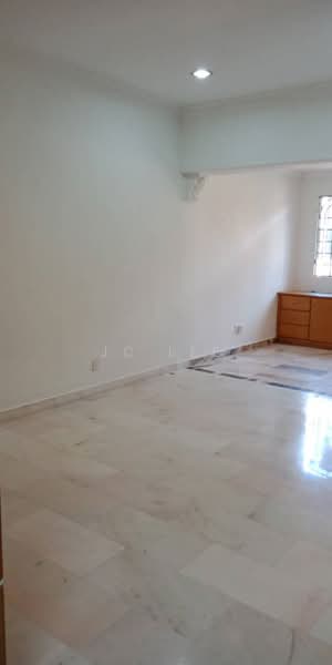 2-storey Terraced House for Sale in Jinjang Selatan (Batu) - JC Lee - Living Room - PropertyGuru.com.my