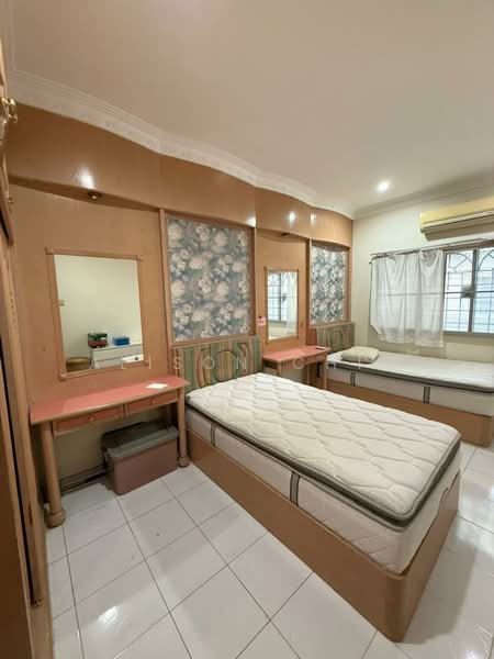 Rumah Teres 2 Tingkat untuk Dijual di Taman Wangsa Permai (Kepong) - Alison Chiu - Bedroom - PropertyGuru.com.my