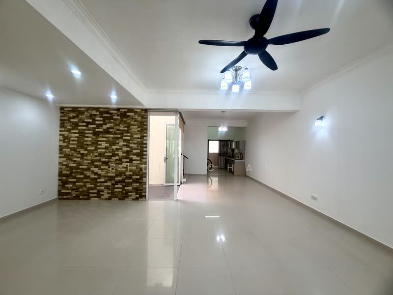 2-storey Terraced House for Sale in Bandar Baru Sungai Long (Kajang) - Billy Chan - Living Room - PropertyGuru.com.my