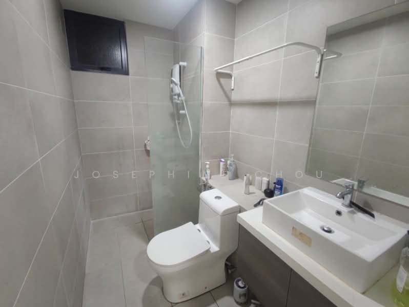 Servis Apartment untuk Disewa di The Glenz @ Glenmarie - Josephine Chou - Bathroom - PropertyGuru.com.my