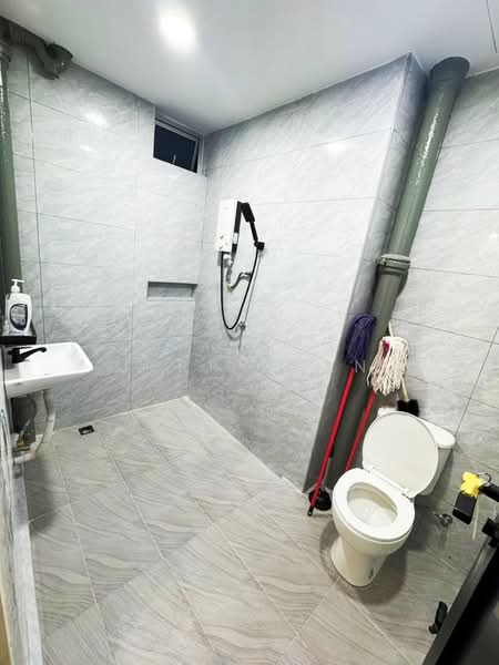 Condominium for Rent at Halaman Sentosa - Jerry Tan - Bathroom - PropertyGuru.com.my