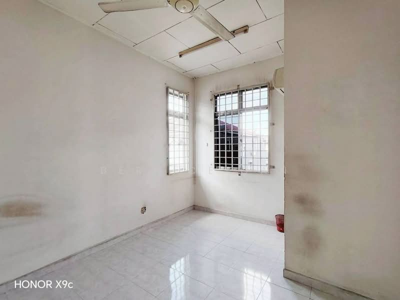 Rumah Teres 2 Tingkat untuk Dijual di Taman Megah Ria (Masai) - Bernice Gan - PropertyGuru.com.my