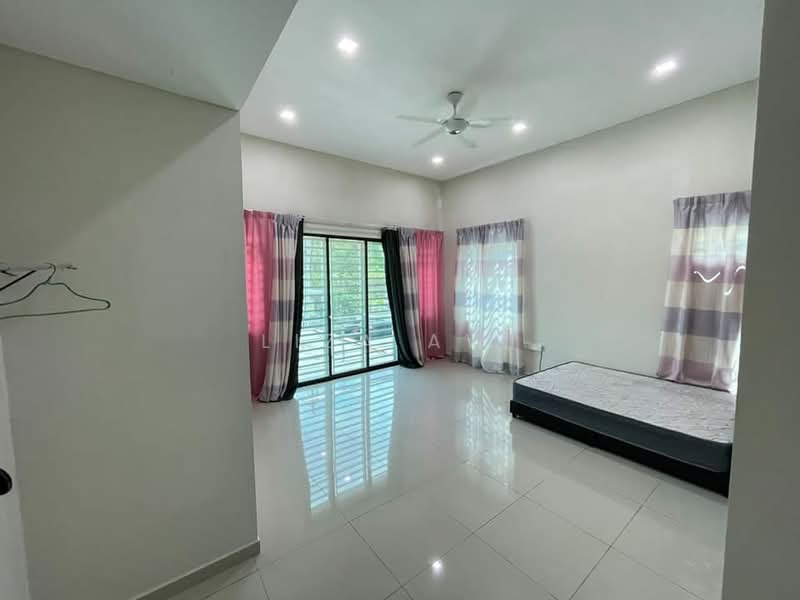 2-storey Terraced House for Sale in Taman Nusa Intan (Senawang) - Liza Awi - Bedroom - PropertyGuru.com.my