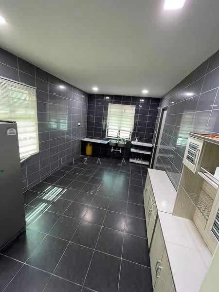 2-storey Terraced House for Sale in Taman Nusa Intan (Senawang) - Liza Awi - Kitchen - PropertyGuru.com.my