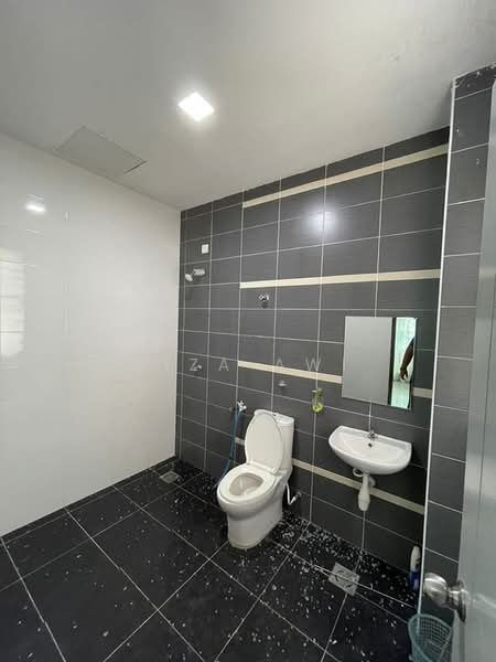 2-storey Terraced House for Sale in Taman Nusa Intan (Senawang) - Liza Awi - Bathroom - PropertyGuru.com.my