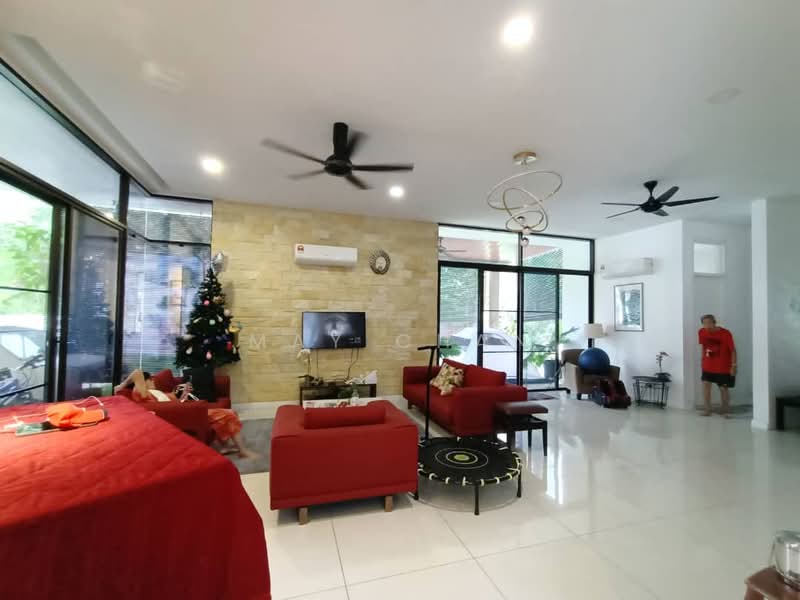Rumah Banglo untuk Dijual di Bandar Sungai Long (Selangor) - May Chan - Living Room - PropertyGuru.com.my