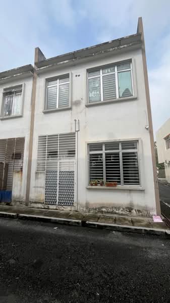 Shop for Sale in Bandar Bukit Mahkota (Bangi) - Eugene Yap - Exterior - PropertyGuru.com.my