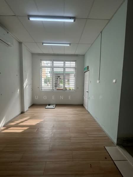 Shop for Sale in Bandar Bukit Mahkota (Bangi) - Eugene Yap - Interior - PropertyGuru.com.my