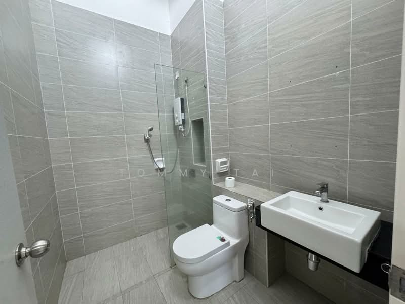 Rumah Teres 2 Tingkat untuk Dijual di Eco Summer (Johor Bahru) - Tommy Tai - Bathroom - PropertyGuru.com.my