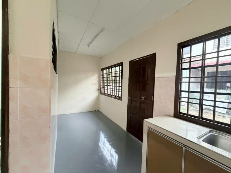 2-storey Terraced House for Rent in Bukit Indah (Iskandar Puteri (Nusajaya)) - NG ZEN XI - Kitchen - PropertyGuru.com.my
