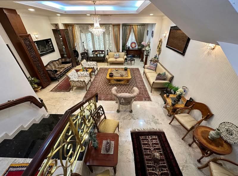 Rumah Berkembar untuk Dijual di Petaling Jaya (Selangor) - Dinie Akmal - Living Room - PropertyGuru.com.my