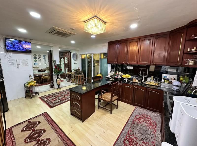 Rumah Berkembar untuk Dijual di Petaling Jaya (Selangor) - Dinie Akmal - Kitchen - PropertyGuru.com.my