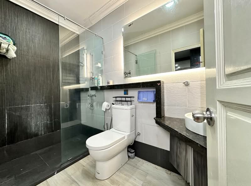 Rumah Berkembar untuk Dijual di Petaling Jaya (Selangor) - Dinie Akmal - Bathroom - PropertyGuru.com.my