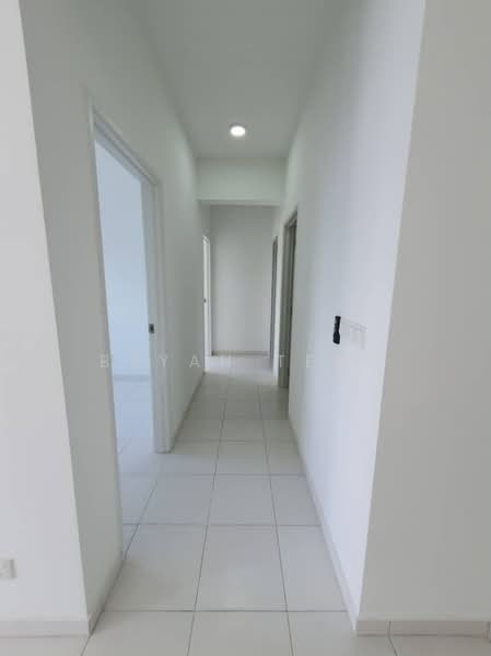 Condominium for Rent at i-Santorini - Bryan Teng - Corridor - PropertyGuru.com.my