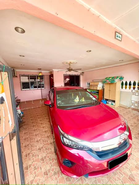 1-storey Terraced House for Sale in Taman Seri Timah (Seri Kembangan) - Ilman Nahri - Exterior - PropertyGuru.com.my