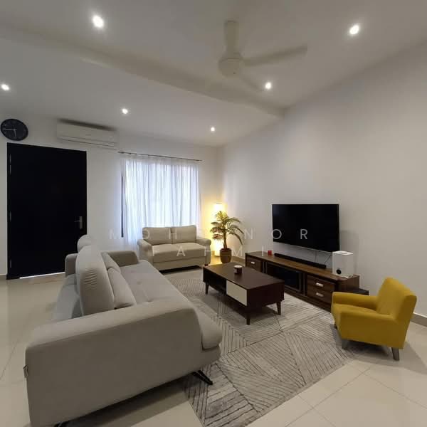 2-storey Terraced House for Sale in Alam Impian (Shah Alam) - Mohd Nor Fahmi - Living Room - PropertyGuru.com.my