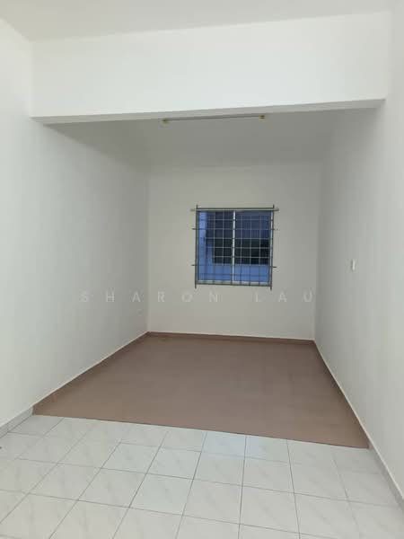 2-storey Terraced House for Rent in Taman Molek (Johor Bahru) - Sharon Lau - PropertyGuru.com.my