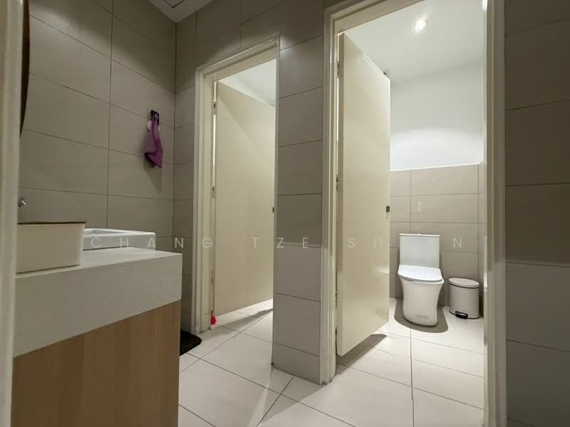Retail Space for Sale in Mont Kiara (Kuala Lumpur) - Chang Tze Shean - Bathroom - PropertyGuru.com.my
