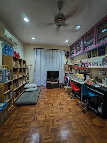 2-storey Terraced House for Sale in Taman Damansara Aliff (Tampoi) - Herry Goh - Study - PropertyGuru.com.my