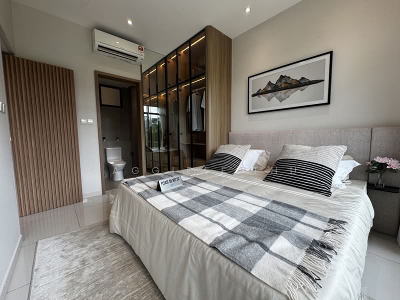 Servis Apartment untuk Dijual di Topaz @ Crest@Austin - Maggieee Thu - Bedroom - PropertyGuru.com.my