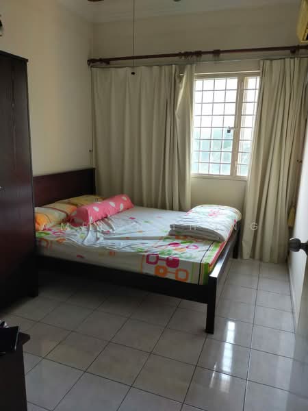 Pangsapuri untuk Dijual di Pangsapuri Sri Camellia - Amelyn Thong - Bedroom - PropertyGuru.com.my