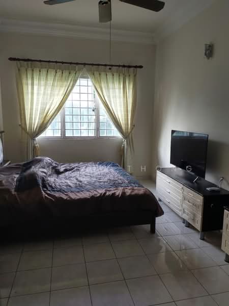 Pangsapuri untuk Dijual di Pangsapuri Sri Camellia - Amelyn Thong - Bedroom - PropertyGuru.com.my
