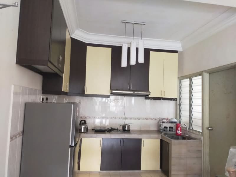 Pangsapuri untuk Dijual di Pangsapuri Sri Camellia - Amelyn Thong - Kitchen - PropertyGuru.com.my
