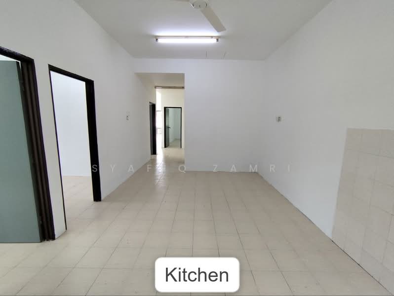 1-storey Terraced House for Sale in Bandar Indera Mahkota (Kuantan) - Syafiq Zamri - Kitchen - PropertyGuru.com.my
