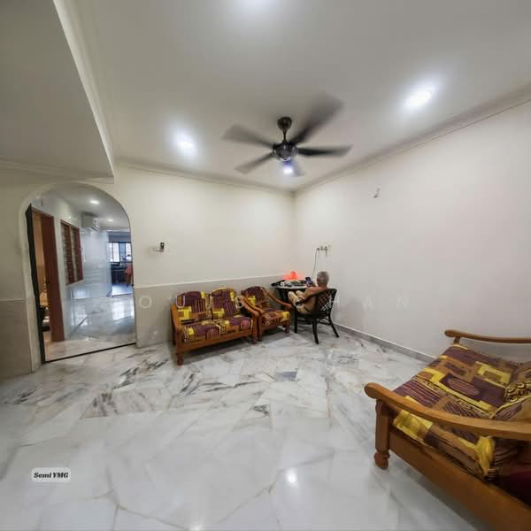 2-storey Terraced House for Sale in Taman Mujur (Klang) - Louis Chan - Living Room - PropertyGuru.com.my