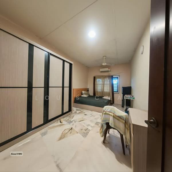 2-storey Terraced House for Sale in Taman Mujur (Klang) - Louis Chan - Bedroom - PropertyGuru.com.my