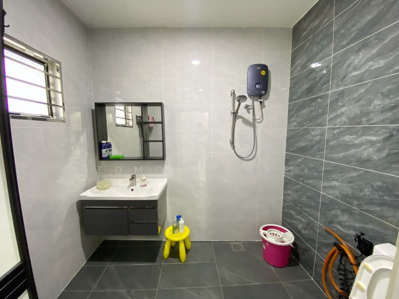 Rumah Teres 3.5-Tingkat untuk Dijual di Kepong (Kuala Lumpur) - Edmond Loke - Bathroom - PropertyGuru.com.my