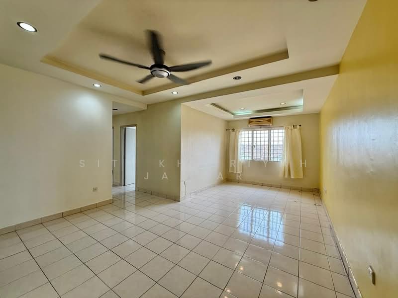 Apartment for Sale at Pangsapuri Seri Galaksi - SITI KHAIRIYAH JAAFAR - Living Room - PropertyGuru.com.my
