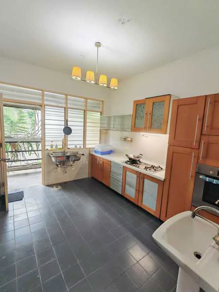 2-storey Terraced House for Rent in Saujana Puchong (Puchong) - Evan Goh - Kitchen - PropertyGuru.com.my