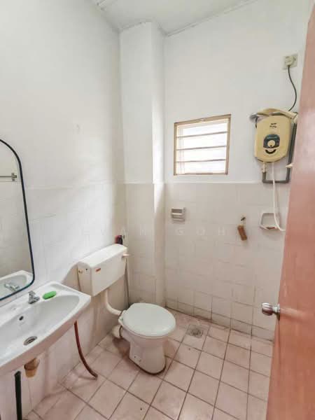 2-storey Terraced House for Rent in Saujana Puchong (Puchong) - Evan Goh - Bathroom - PropertyGuru.com.my