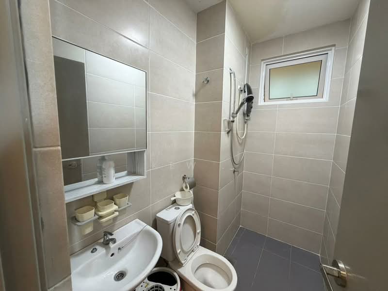 Kondominium untuk Disewa di Iris Residence - Kew . - Bathroom - PropertyGuru.com.my